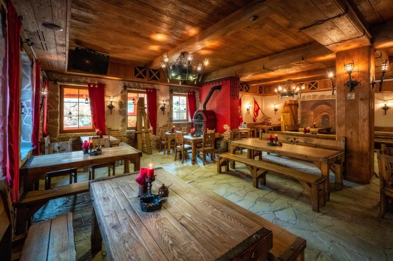 Pokoje W Oberzy Czarny Gron Rzyki Esterno foto
